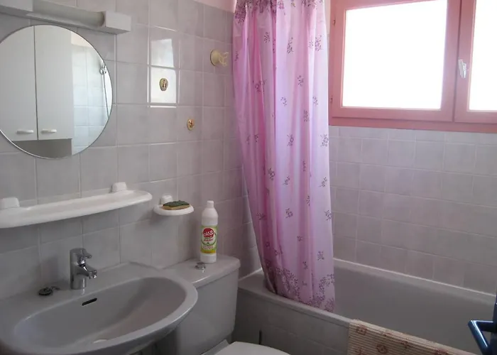 T2 Avec 5 Couchages, Piscine, Tennis, Proche Et Port, Animaux Admis - Saint-cyprien - Fr-1-106-47